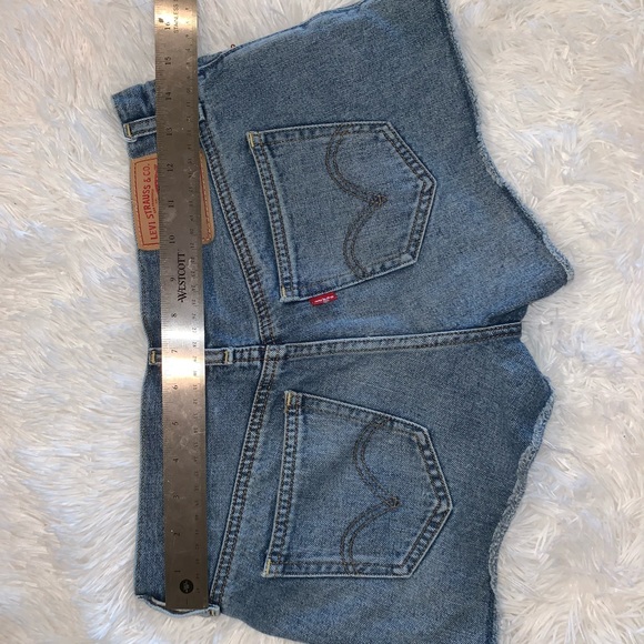 Levi’s 501 Distressed Cut Off Fray Shorts Size 25 - Picture 6 of 7